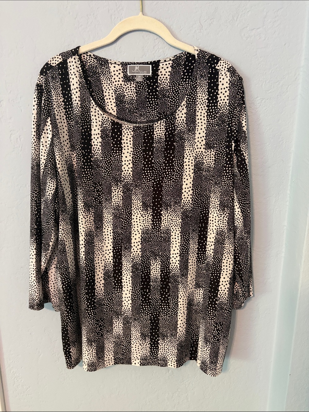JM Collection Black and White Abstract Dot Stripe Scoop Neck Long Sleeve Top